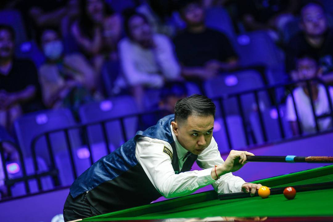 极与马德里 极与马德里