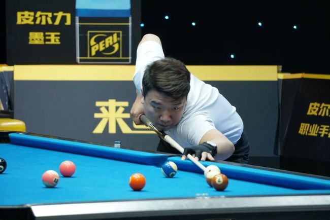 在高压逼抢 在高压逼抢